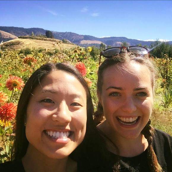 Meet your Posher, Anya - Picture 1 of 1